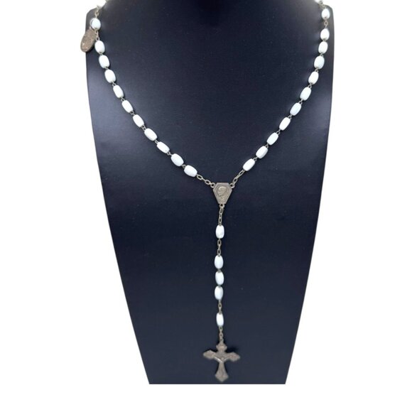 Vtg Roma Italy White Milk Glass Pearl Religious Rosary Necklace Cross Pendant - Picture 2 of 9